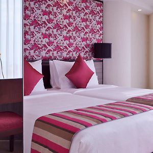 Deluxe Room Twin Bed